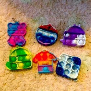 6 pack of mini pop it!